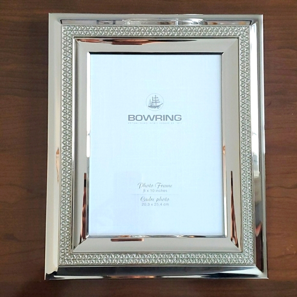 Bowring Other - NEW Bowring 8x10 silver glitter photo frame